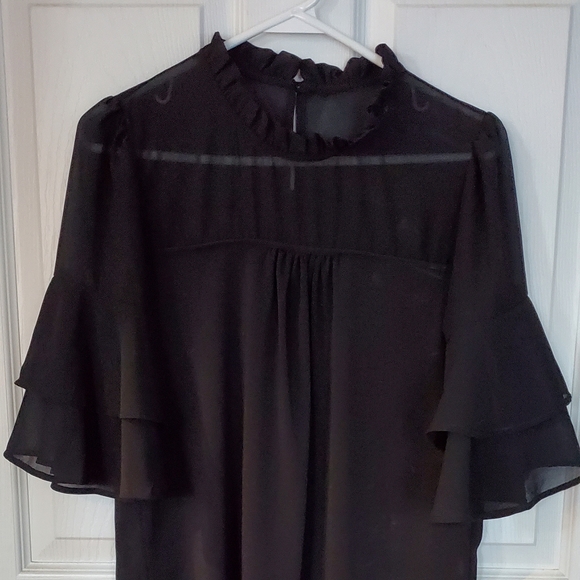 3/4 length sleeve blouse - Picture 2 of 2